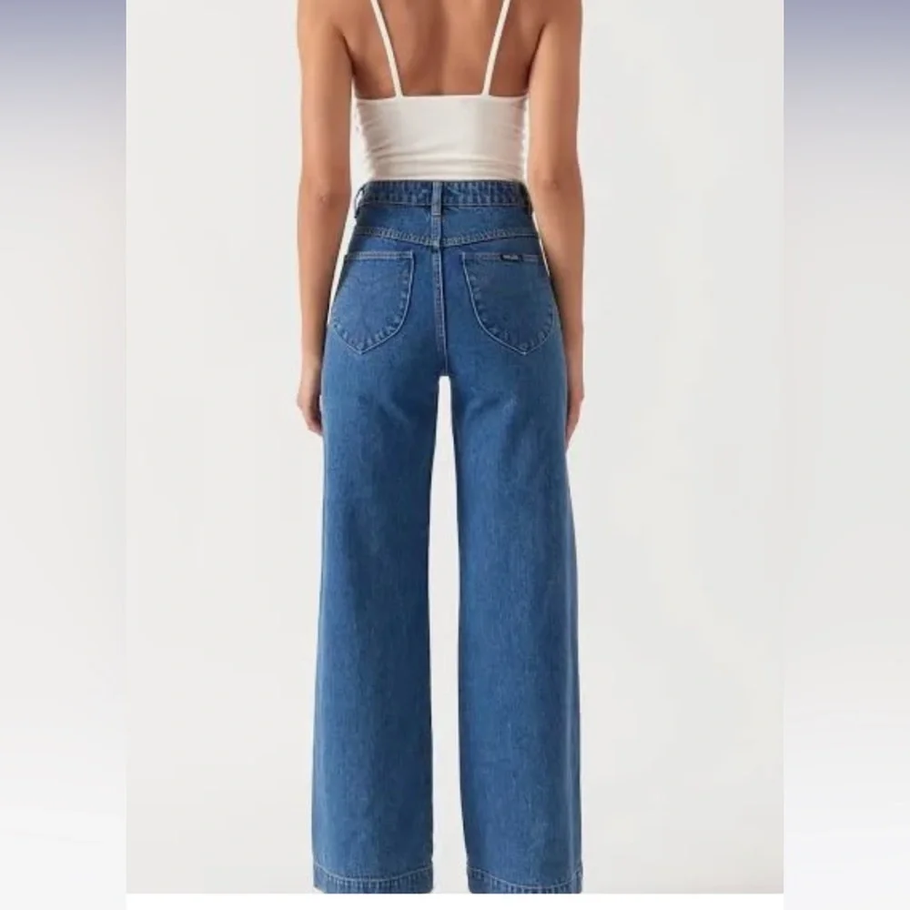 Rolla’s Sailor Jeans in Ashley Blue - Picture 2 of 3